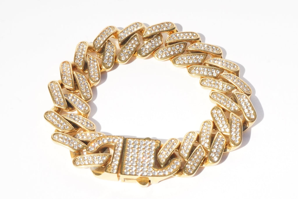 Stainless steel large blinked golden bracelet