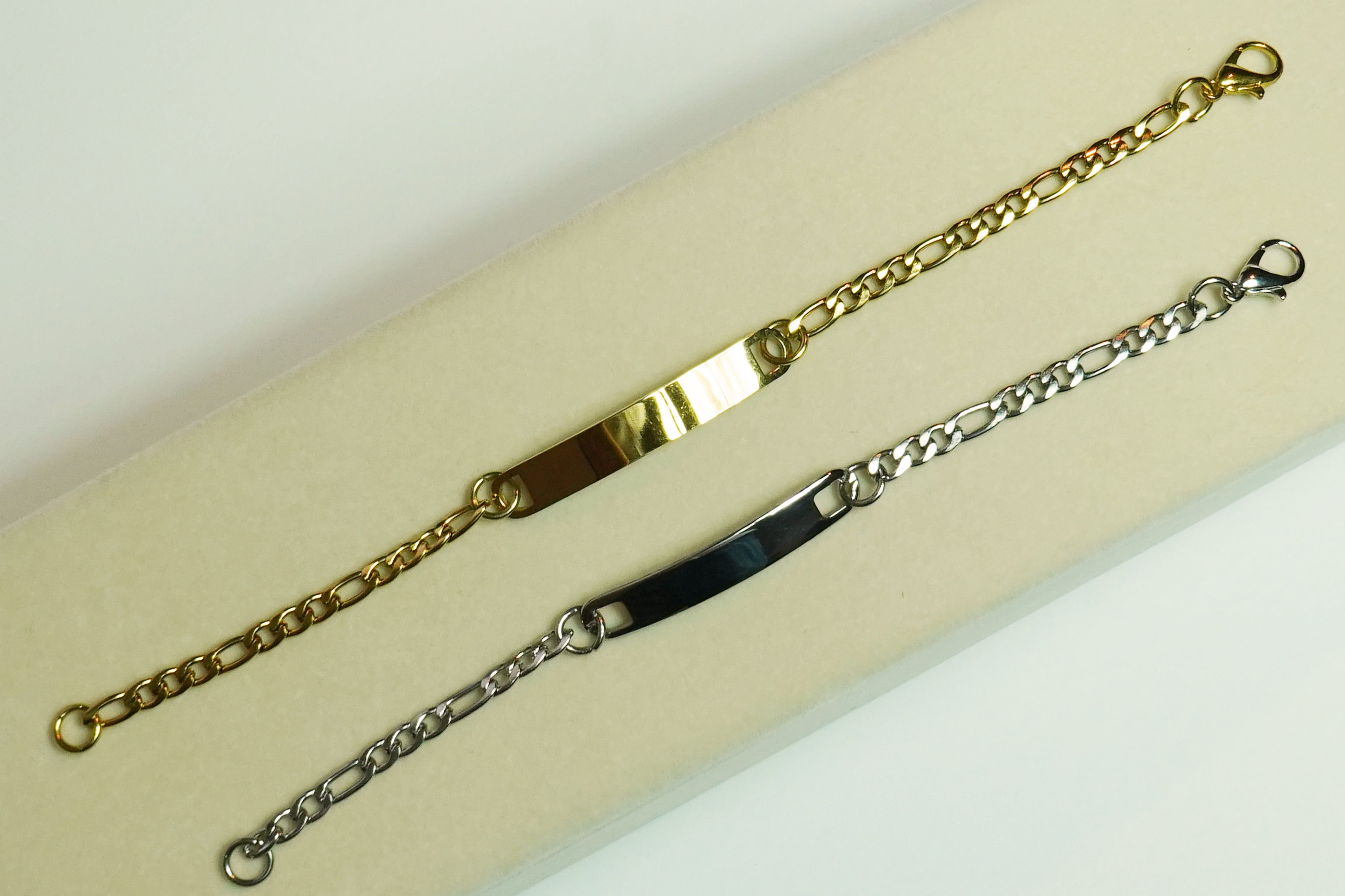 Name necklace 14 K. gold filled