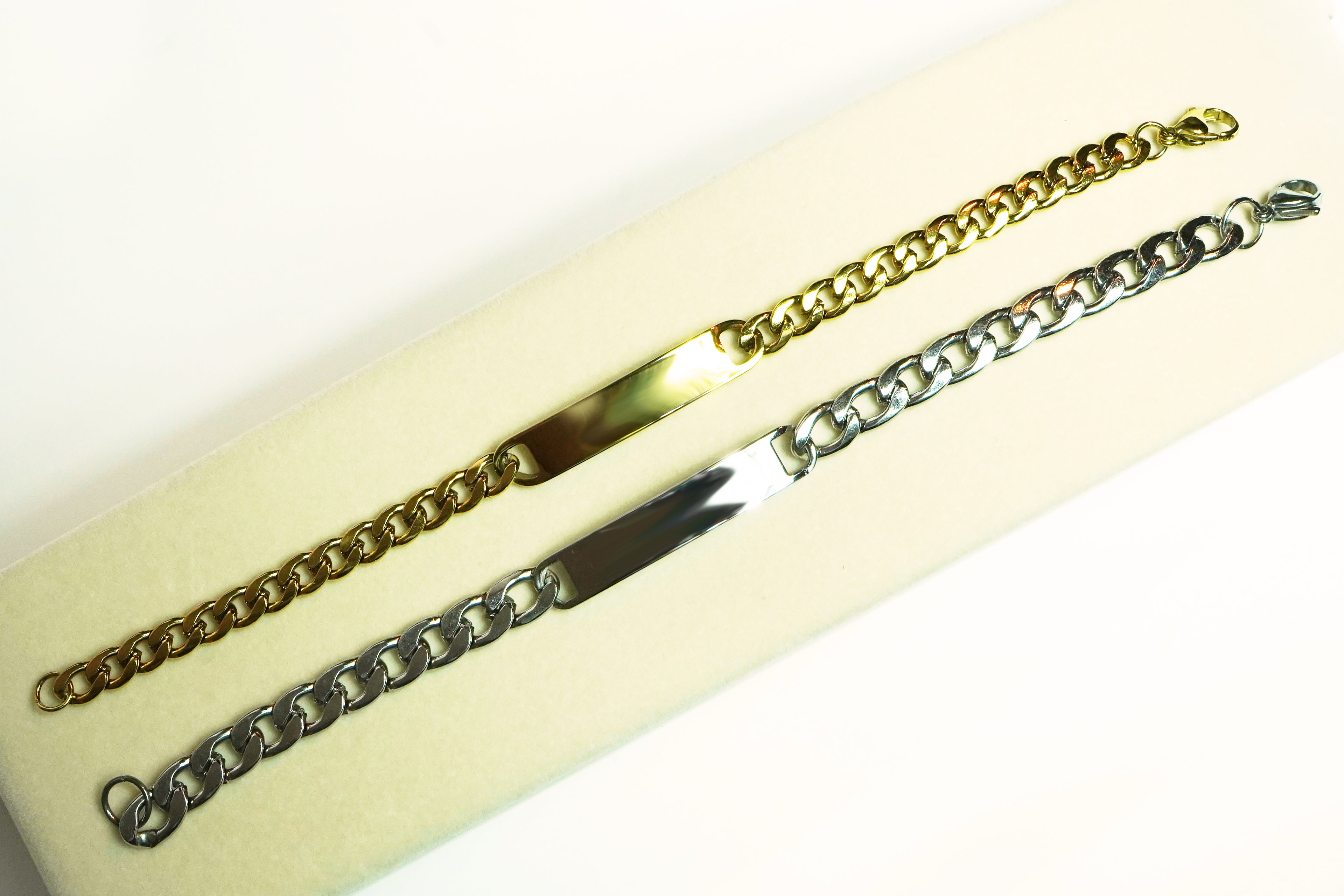 Name necklace 14 K. gold filled